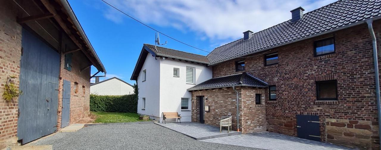 Eifelhof Mit Obstbaumwiese นีเด็กเกน ภายนอก รูปภาพ